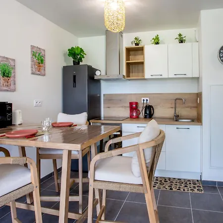 Atlantica-2 By Interhome شقة *